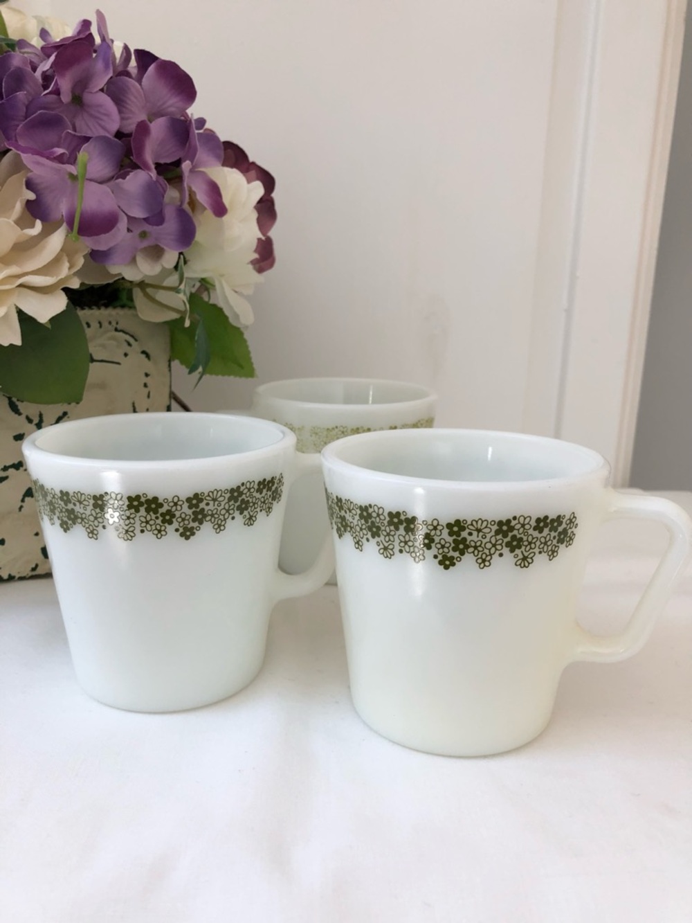 Vintage Pyrex Spring Blossom Milk Glass Three Cups Mugs - Picture 6 of 12